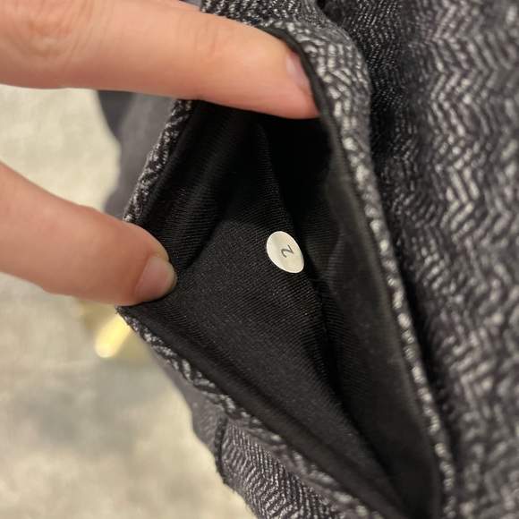 Lululemon Wunder Under | Size 2 | Herringbone | Mid Rise | Brushed | Cozy - Picture 4 of 5